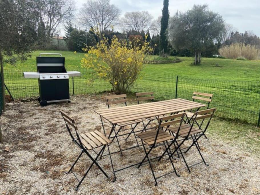 Appartement En Provence Châteaurenard Εξωτερικό φωτογραφία